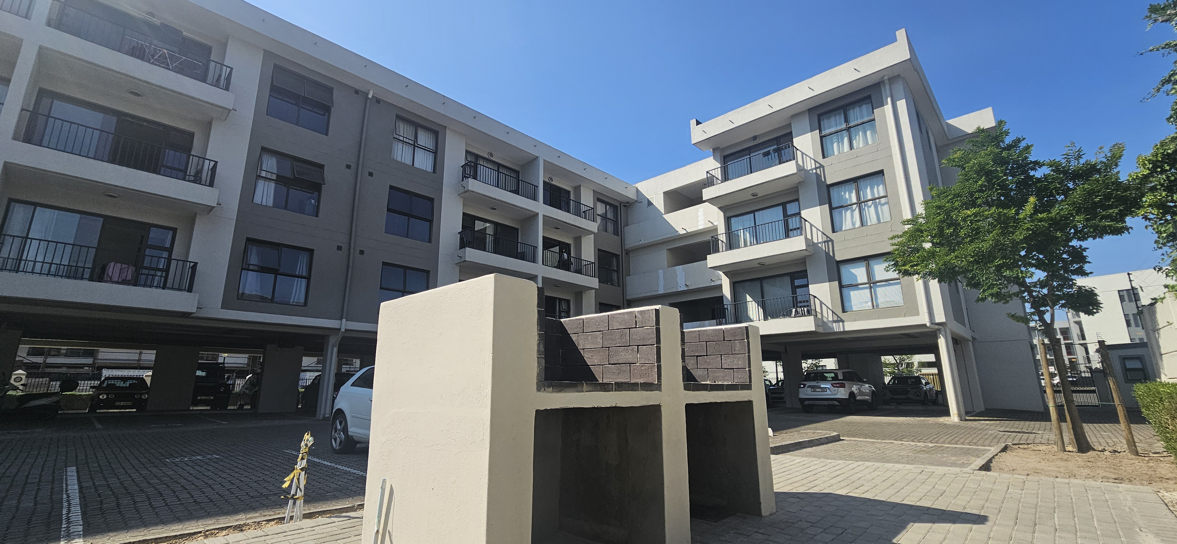 To Let 1 Bedroom Property for Rent in Dennesig Western Cape